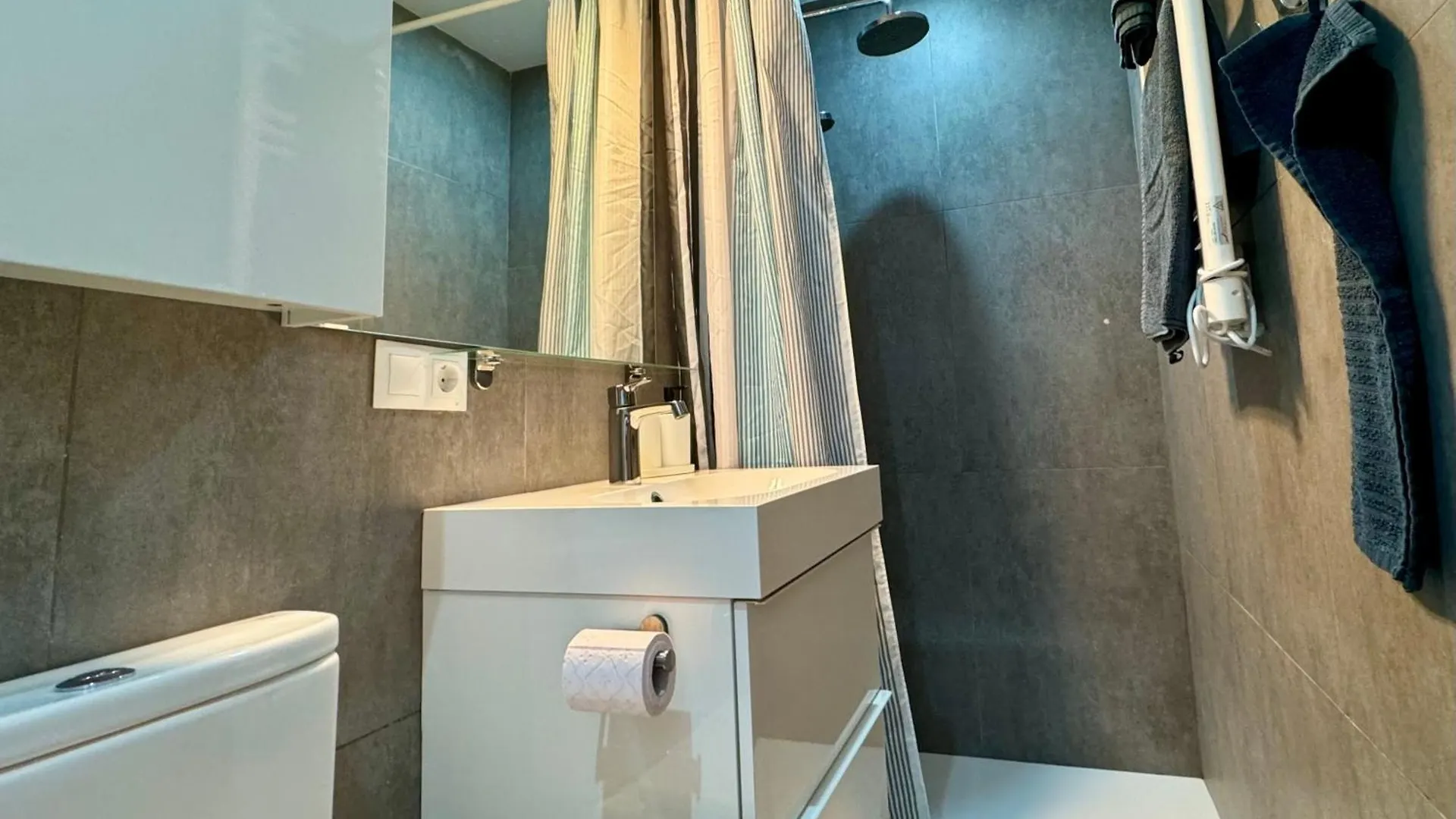 Playa Paraiso 86 - Townhouse At The Beach For Up To 6 Guests Manilva Holiday home